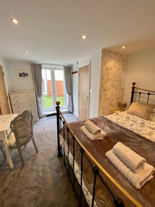 Stratford Centre, Ground Level, Parking Nearby Apartment Bagian luar foto