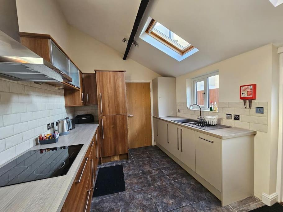 Stratford Centre, Ground Level, Parking Nearby Apartment Bagian luar foto